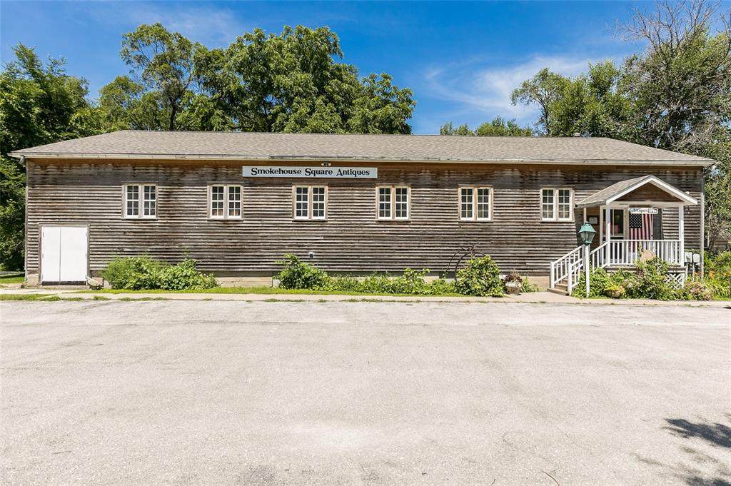 4503 F Street - Photo 1