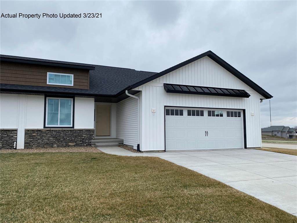 3301 Platinum Way - Photo 1