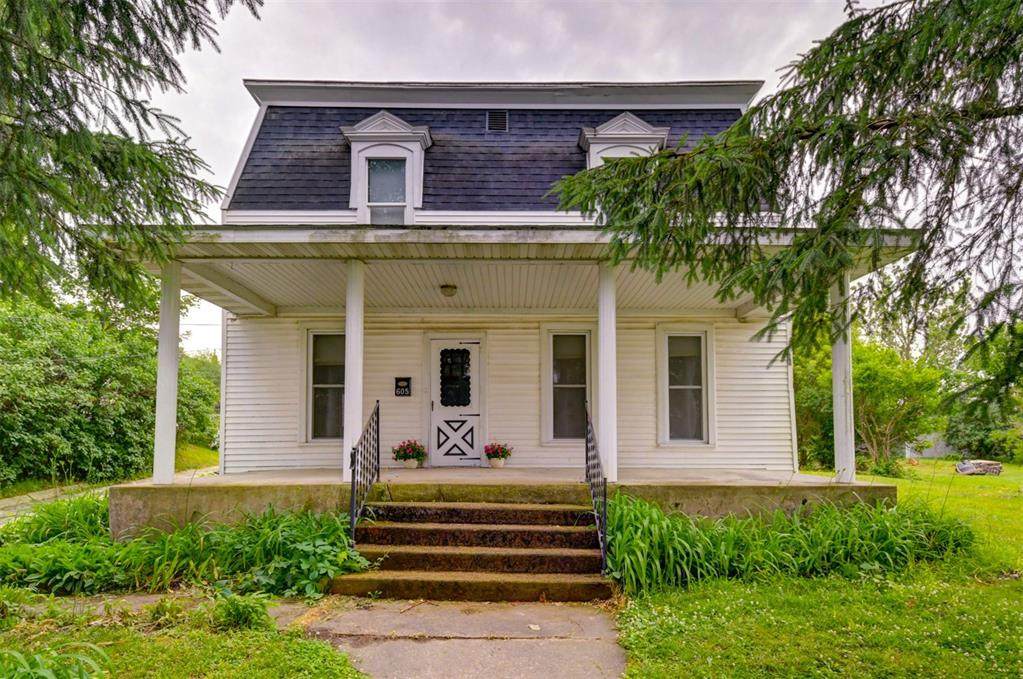 605 Main Street - Photo 1