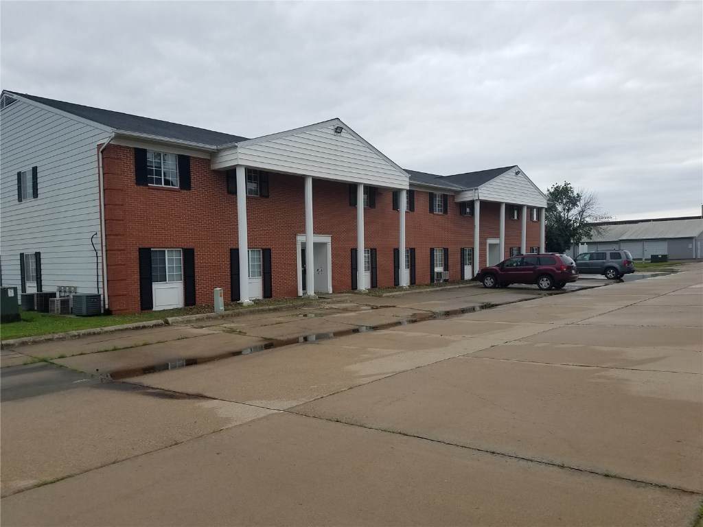 3343 Southgate Court - Photo 1