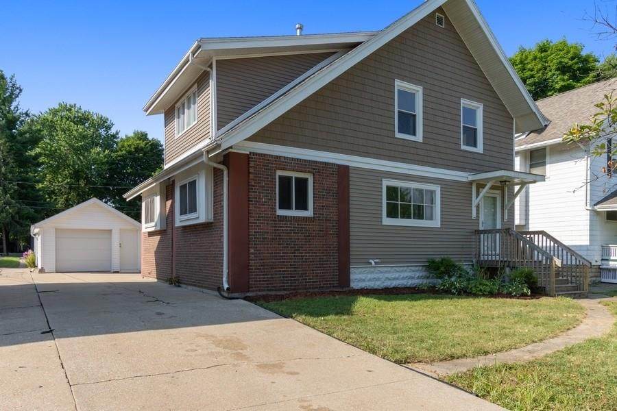 1623 Maple Drive - Photo 1