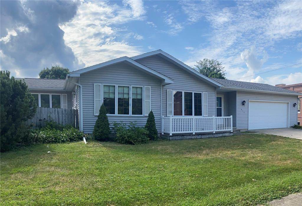 613 1st Ave - Photo 1