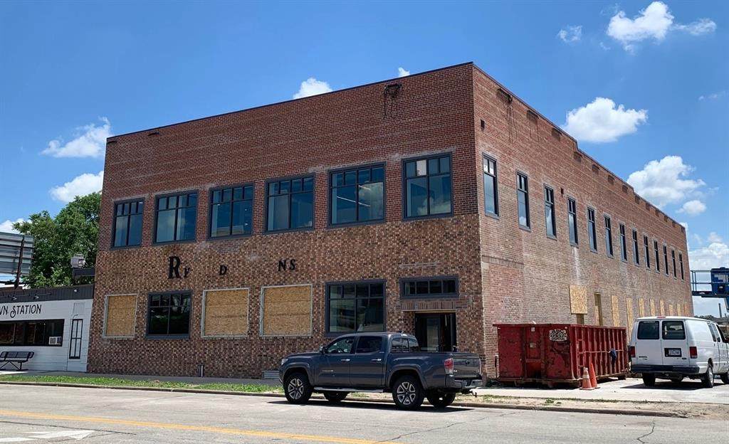 711 2nd Avenue - Photo 1