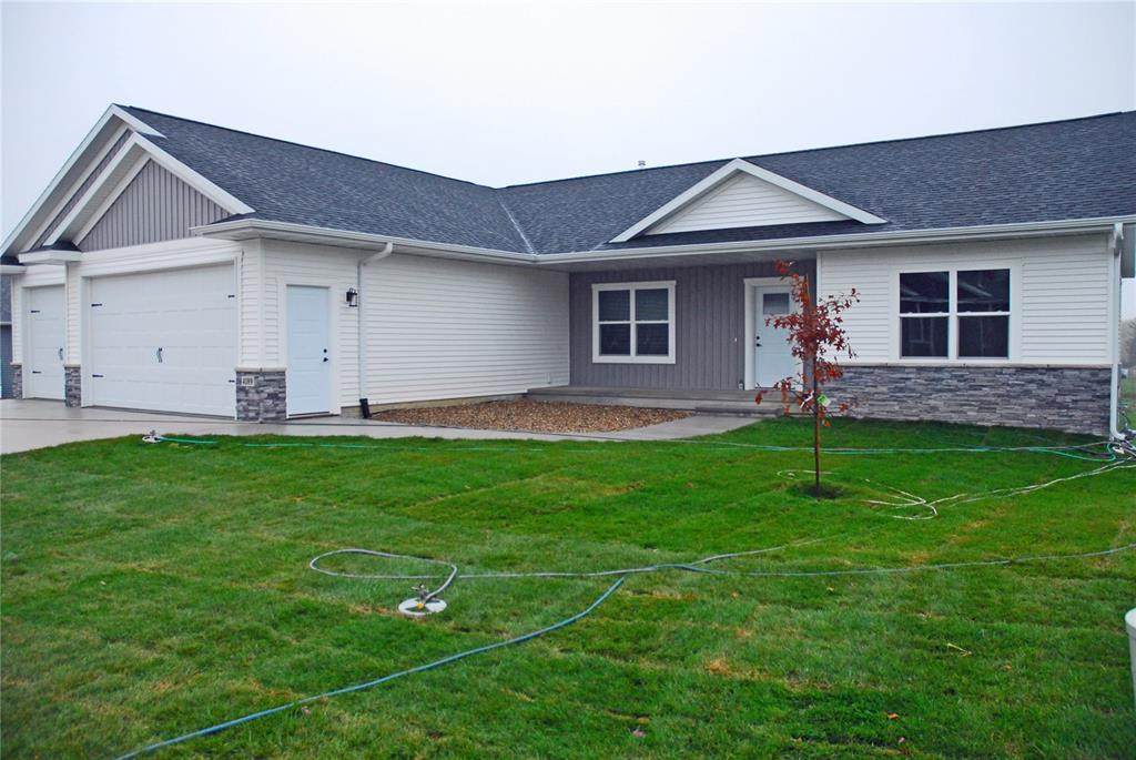 4189 Larkspur Drive - Photo 1