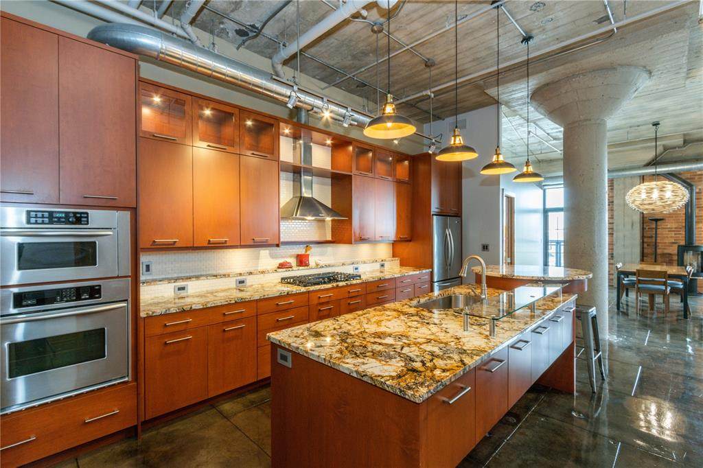 900 2nd Street - Photo 1