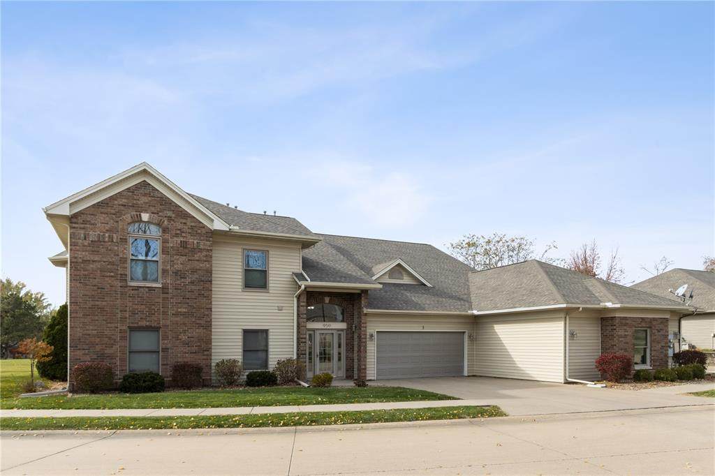 950 Applewood Court - Photo 1