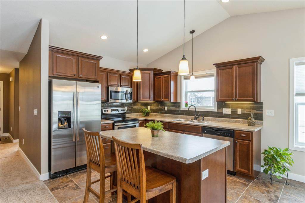 6819 Waterview Drive - Photo 1