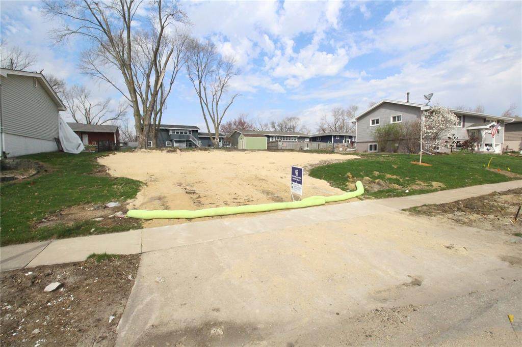 124 Meadowlark Lane - Photo 1
