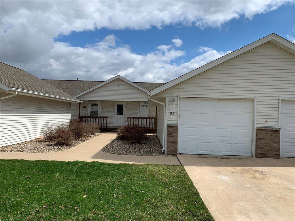 532 Iris Avenue - Photo 1