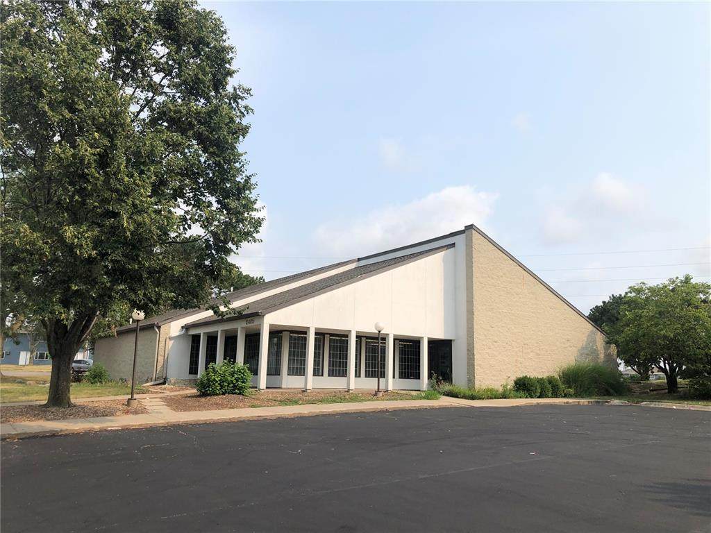 2405 Westdale Drive - Photo 1