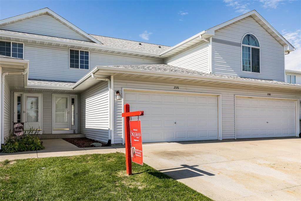 2570 Ridgeview Way - Photo 1