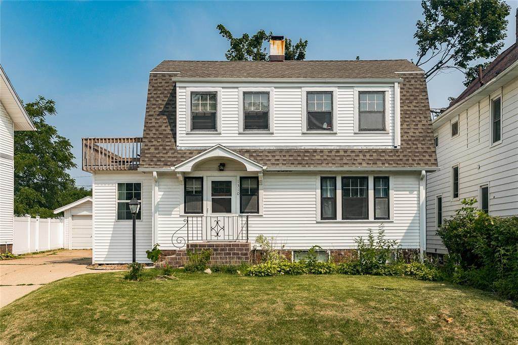 1310 A Avenue - Photo 1