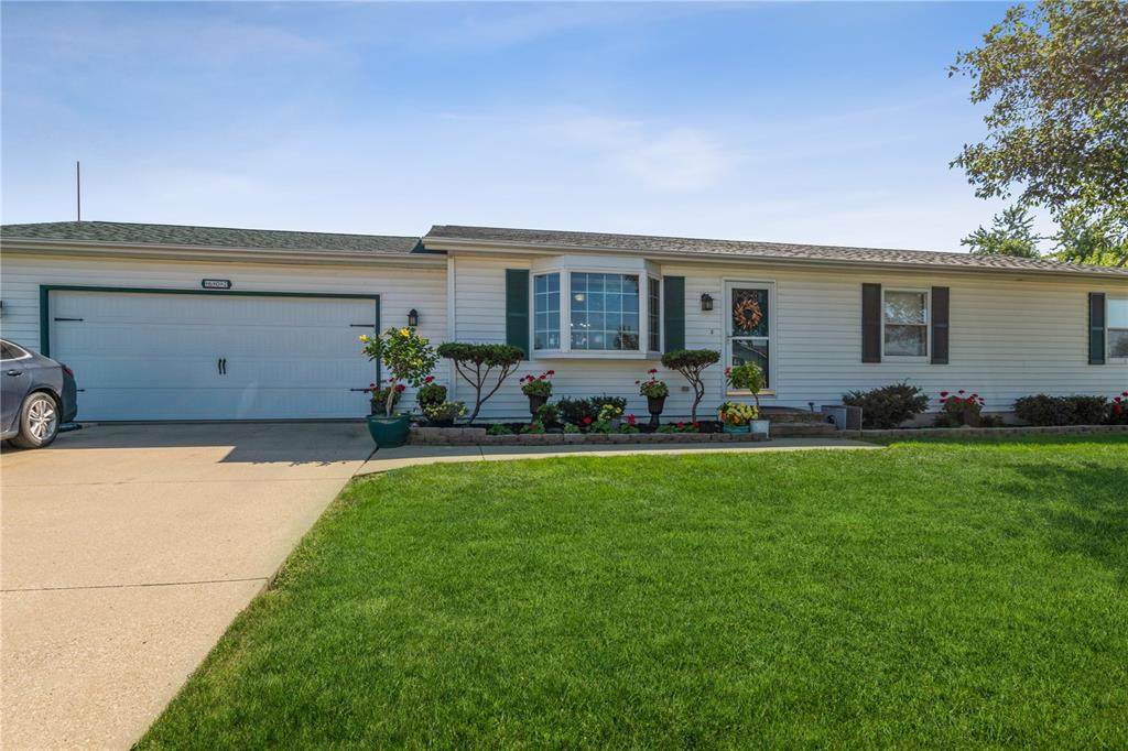 607 1st Avenue - Photo 1
