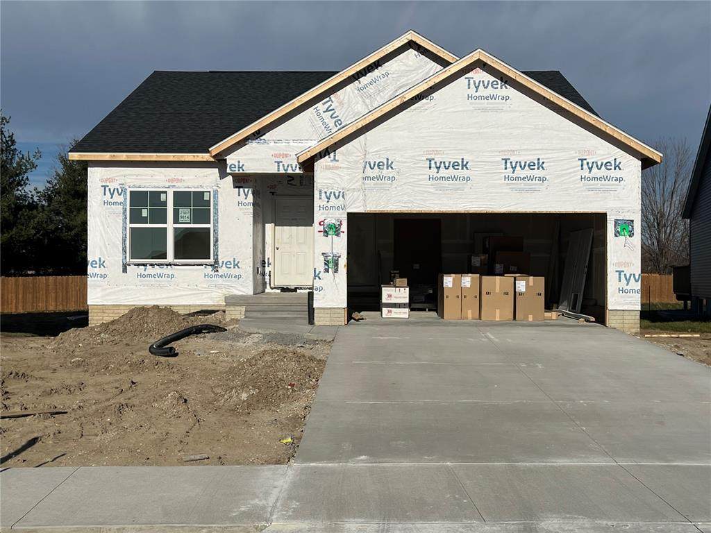 9014 Grand Oaks Drive - Photo 1