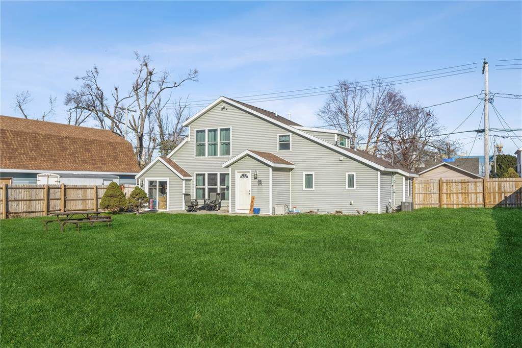 1124 16th Avenue - Photo 1