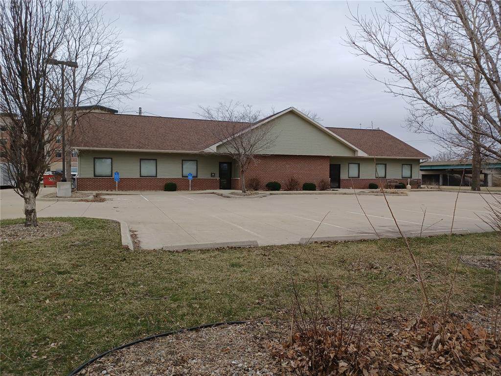225 5th Avenue - Photo 1
