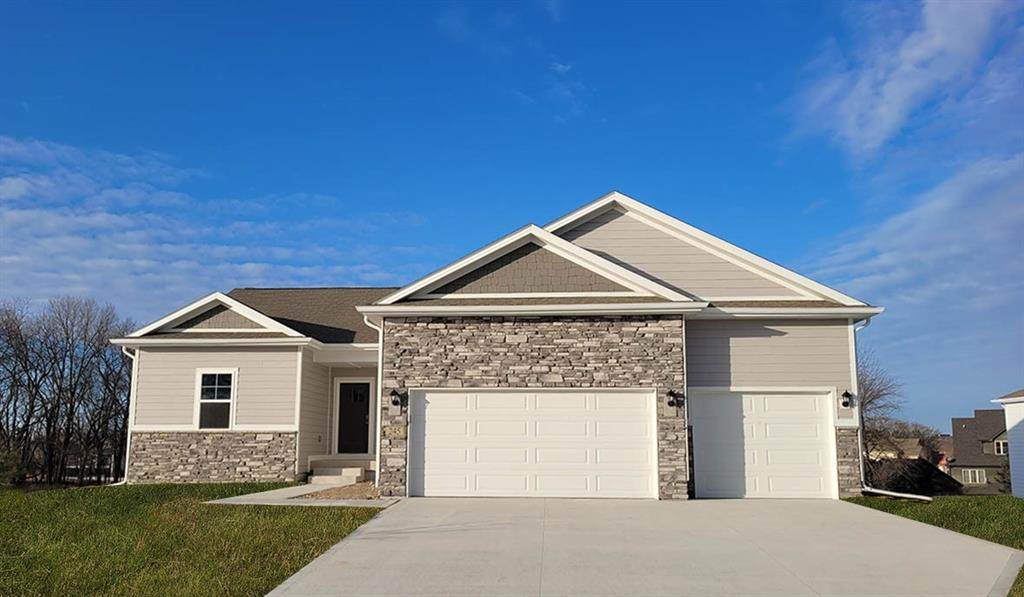 205 Dawson Drive - Photo 1