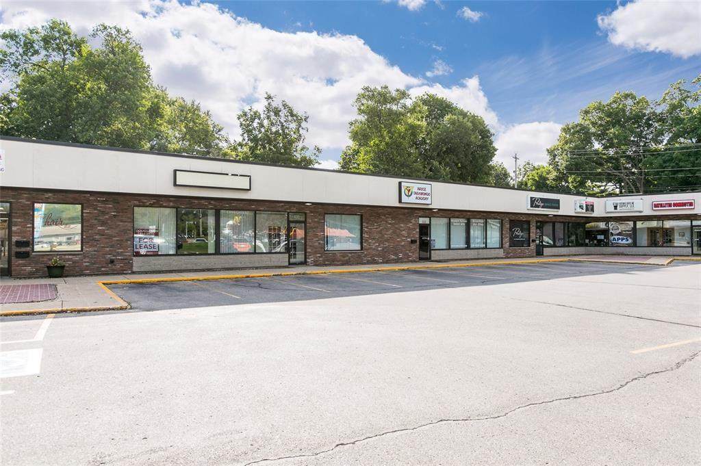 143B Marion Boulevard - Photo 1