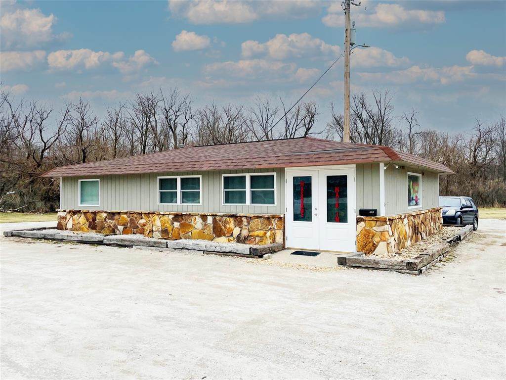 600 Franklin Street - Photo 1