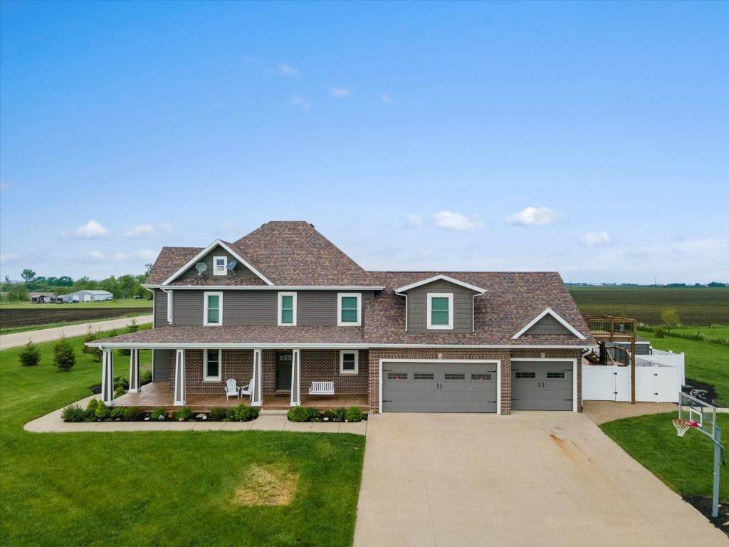 3425 Alburnett Road - Photo 1