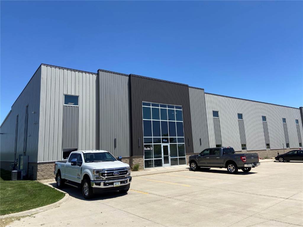 1700 Hawkeye Drive - Photo 1