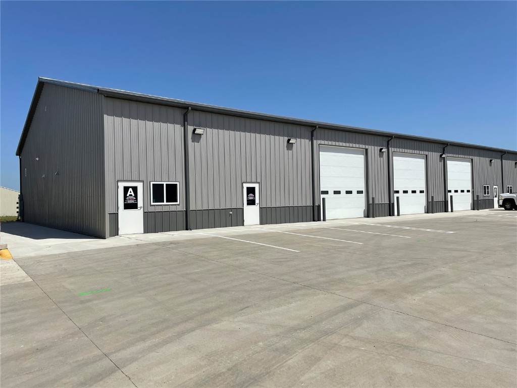1220 Capital Drive - Photo 1