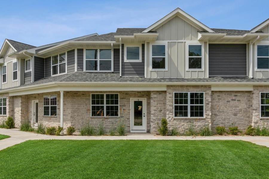 812 Foster Road - Photo 1