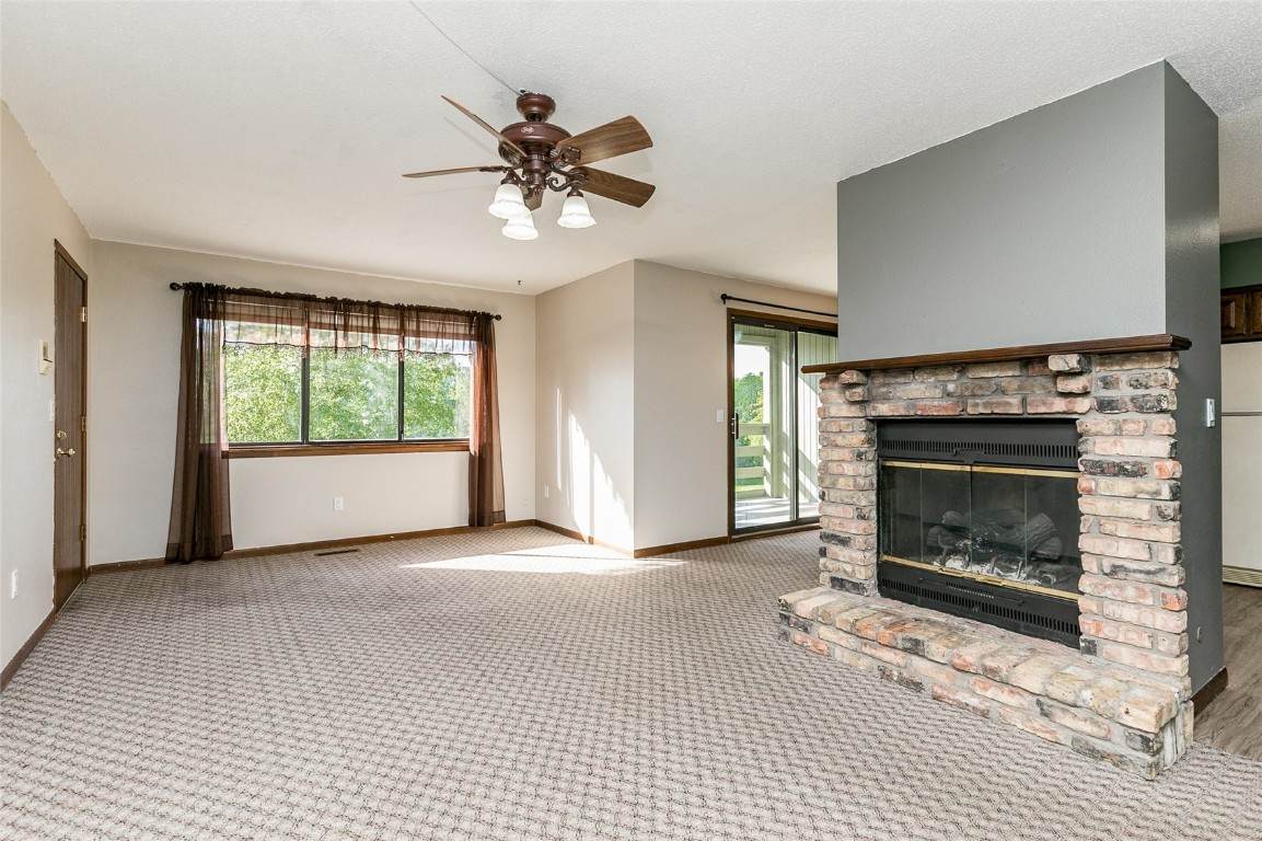 219 40th St Drive - Photo 1