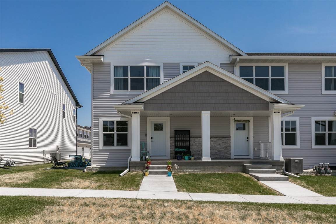 2468 Roycroft Alley - Photo 1