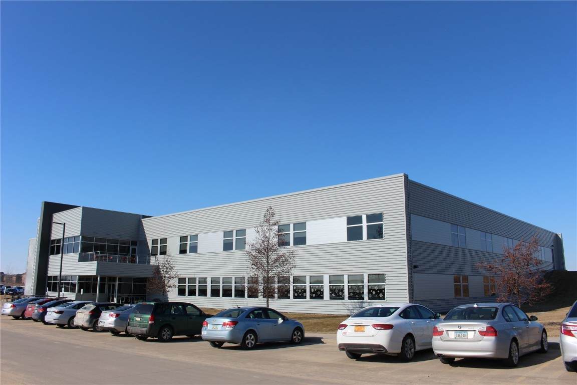 1025 Kirkwood Parkway - Photo 1