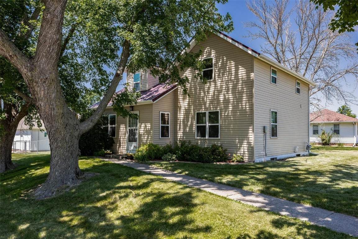 1001 1st Avenue - Photo 1