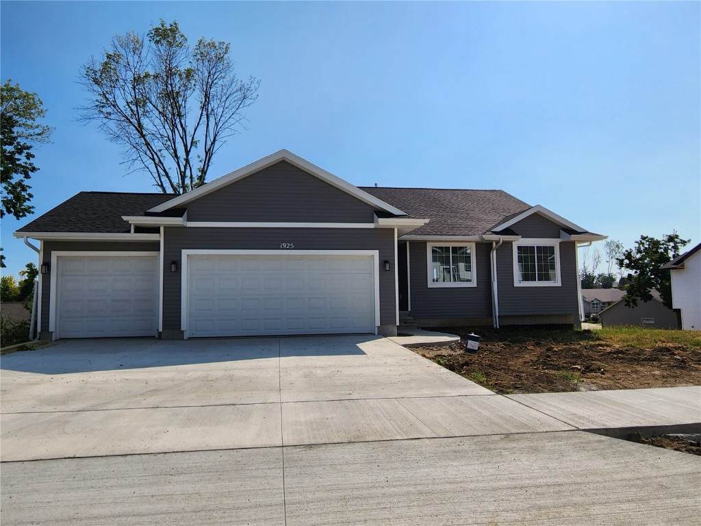 1925 Holly Meadow Avenue - Photo 1