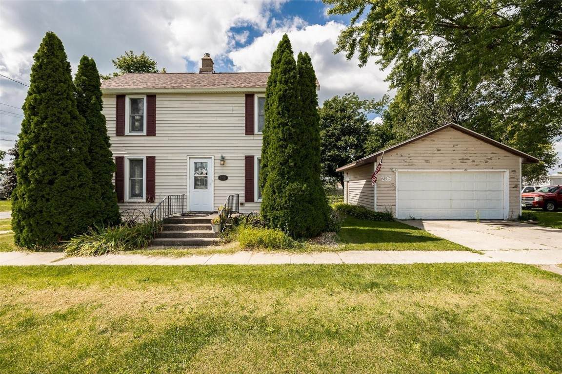 205 Maple Street - Photo 1