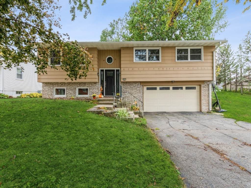 2821 28th Avenue - Photo 1