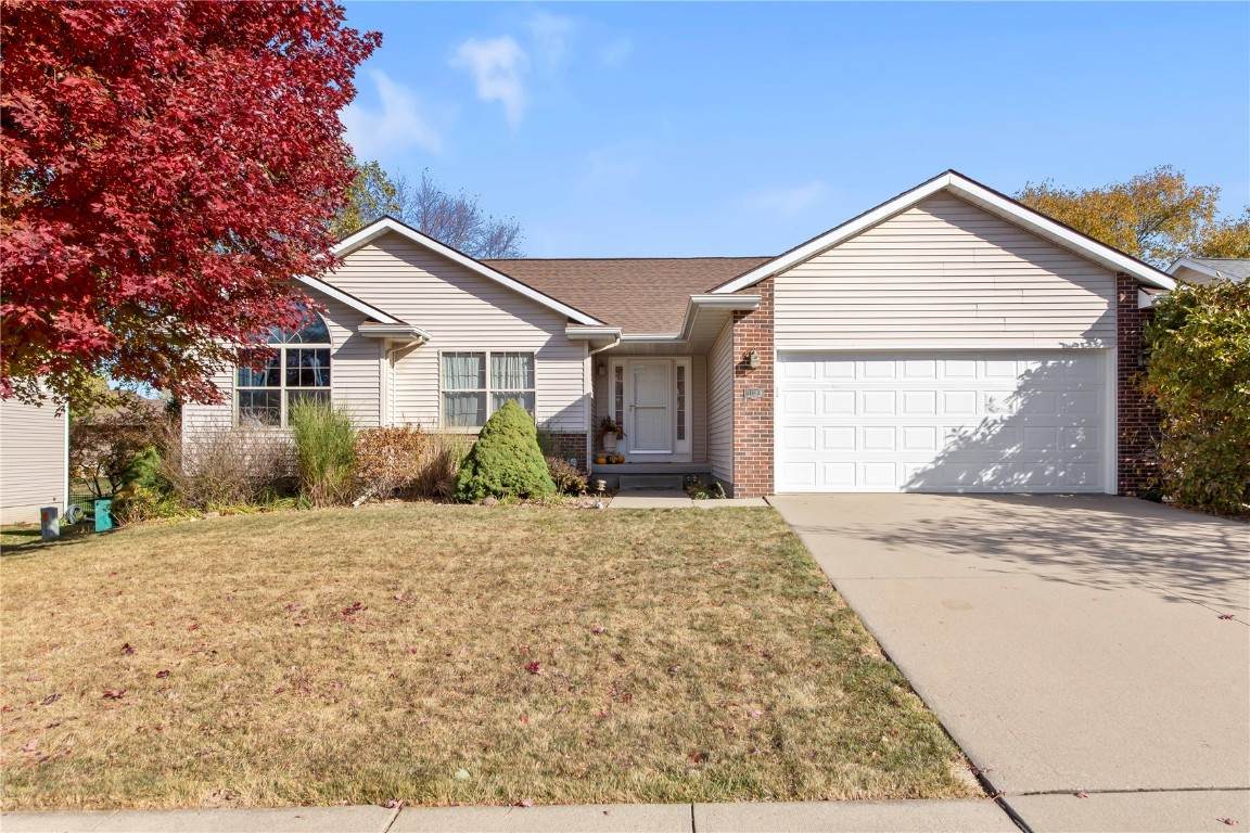 1030 Hampshire Drive - Photo 1