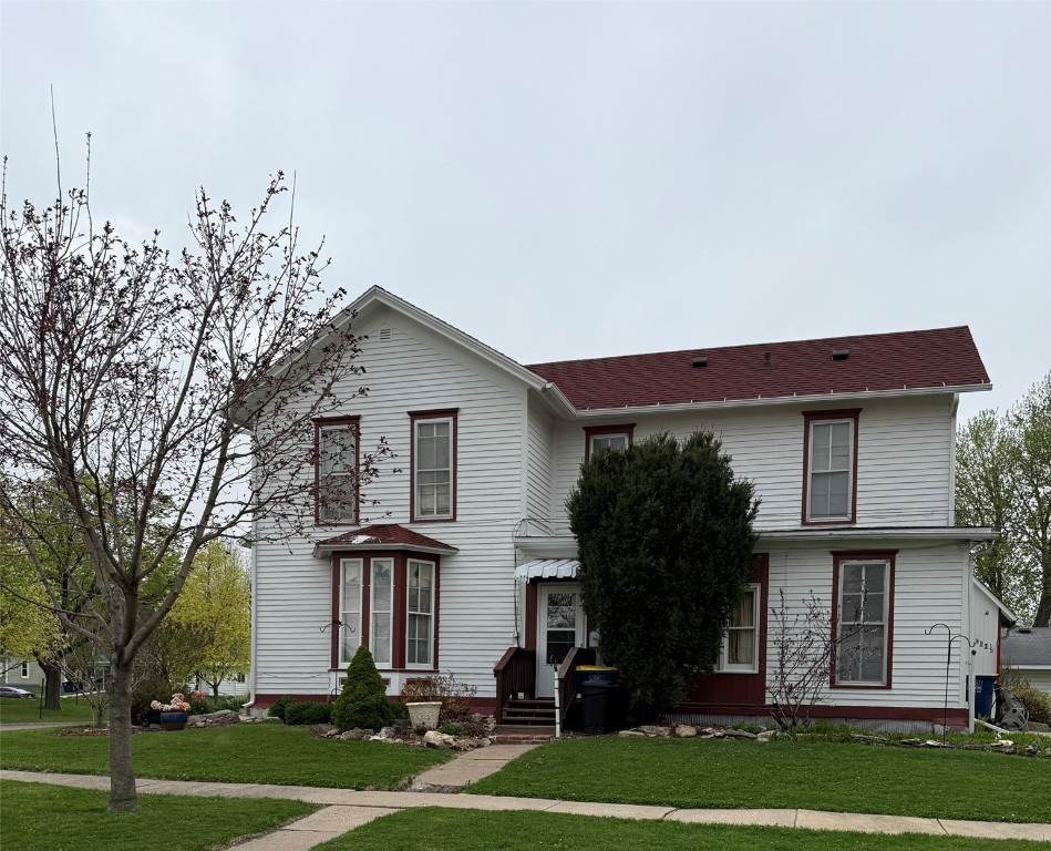 503 D Avenue - Photo 1