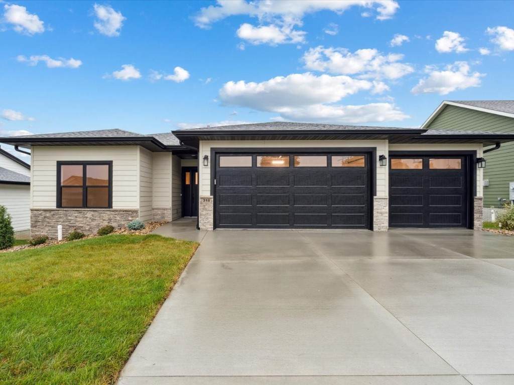 318 Sierra Trace - Photo 1
