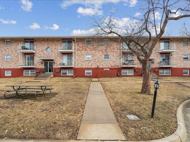 709 & 711 Meadow Lane Court - Photo 1