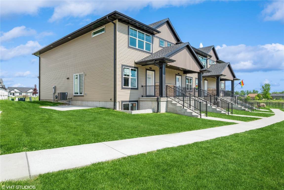 https://bt-photos.global.ssl.fastly.net/cedarrapids/orig_boomver_2_2501057-2.jpg