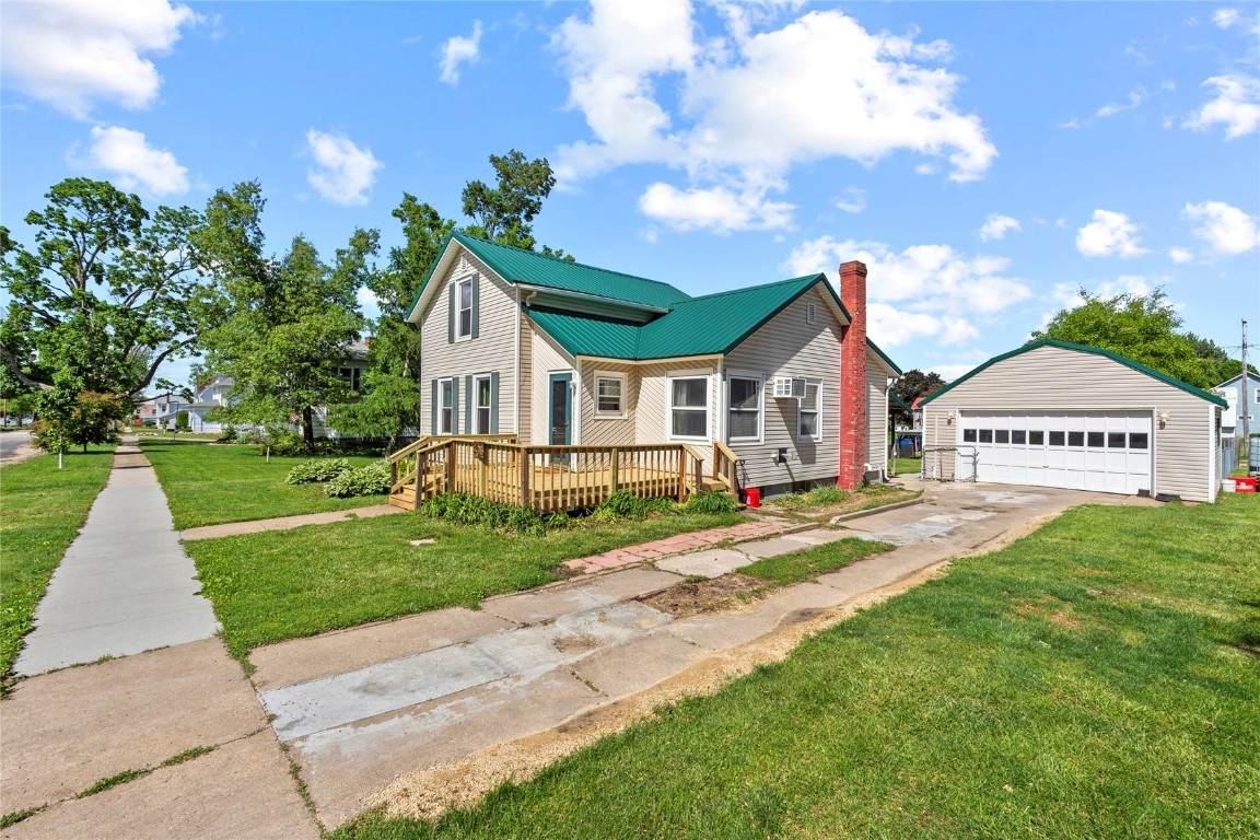 405 6th Avenue - Photo 1