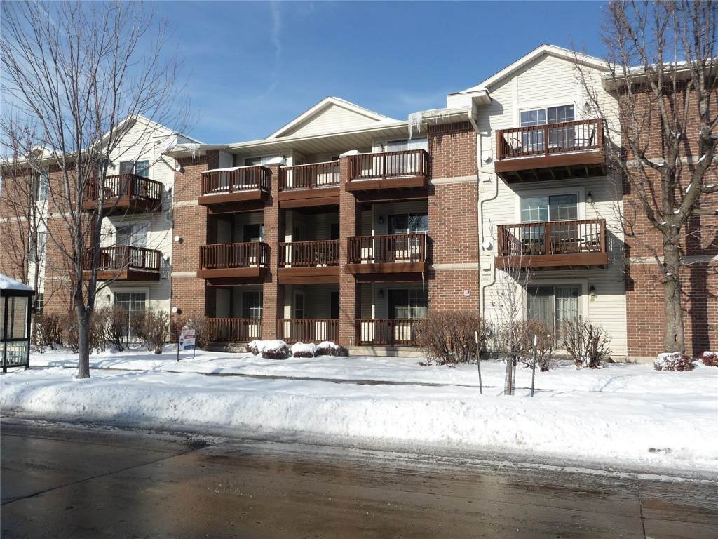 454 West Side Drive - Photo 1