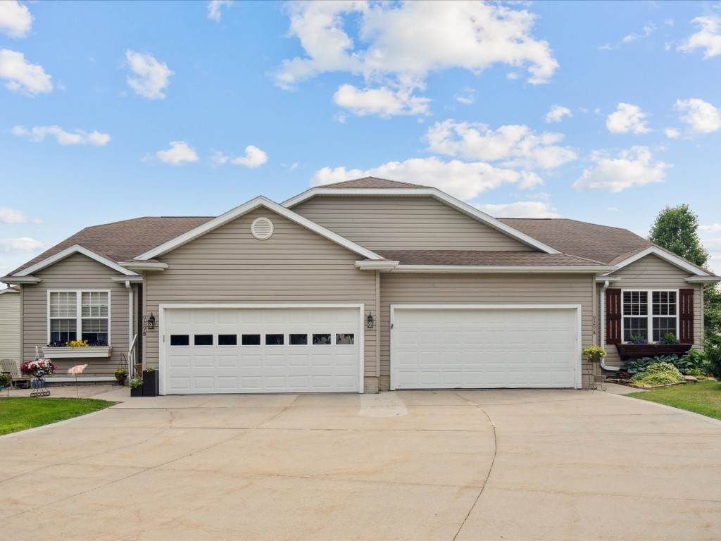929 Willow Lane - Photo 1