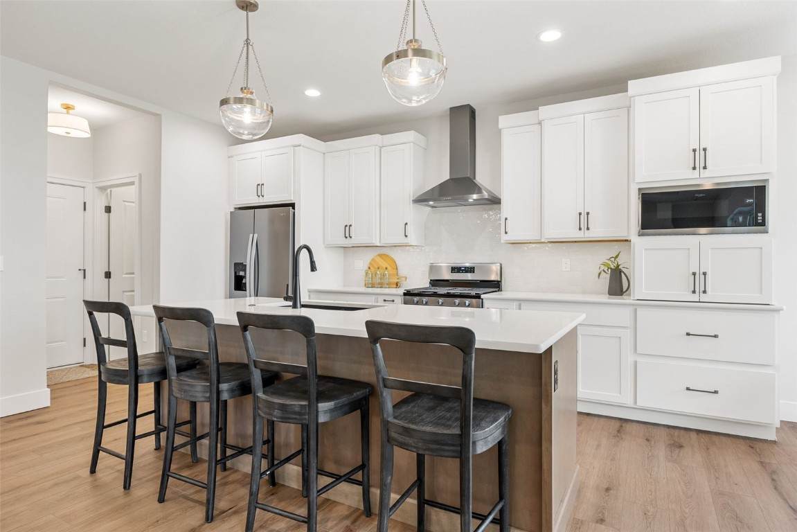 424 15th Avenue - Photo 1