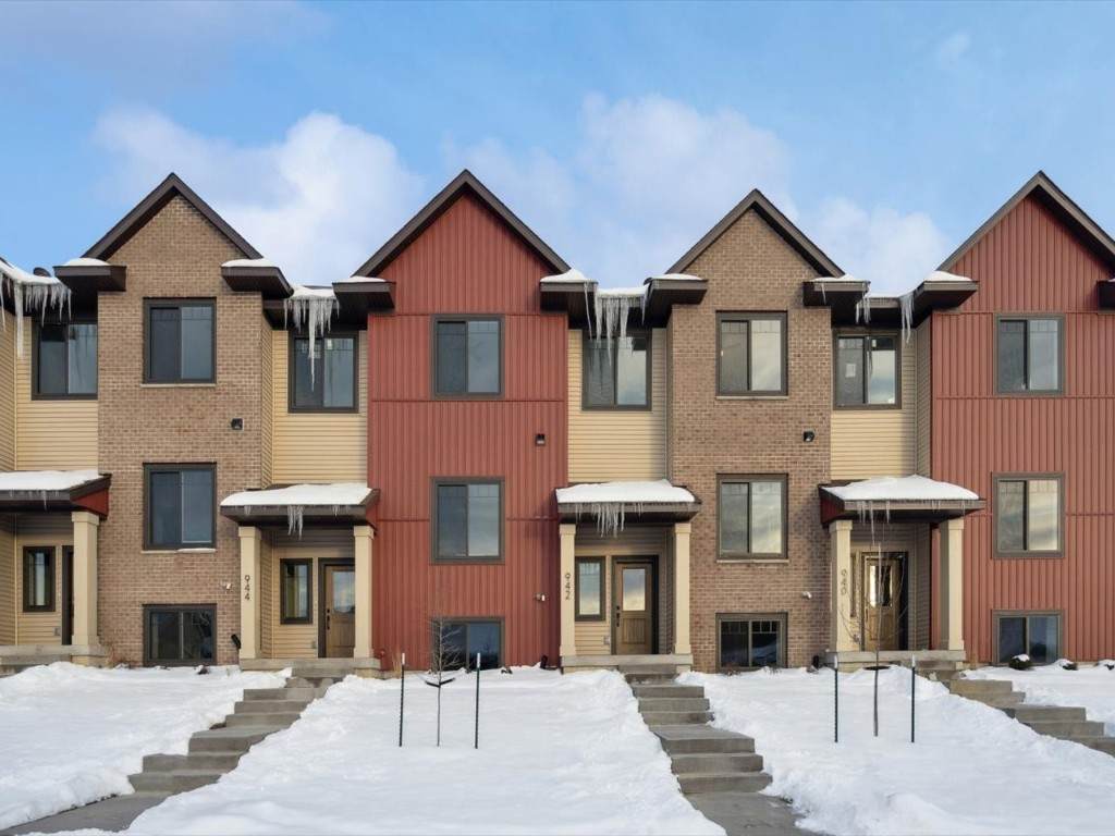 944 Dubs Drive - Photo 1