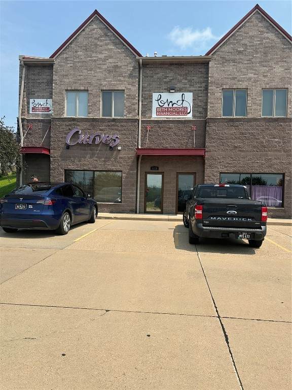 3720 Queen Court - Photo 1