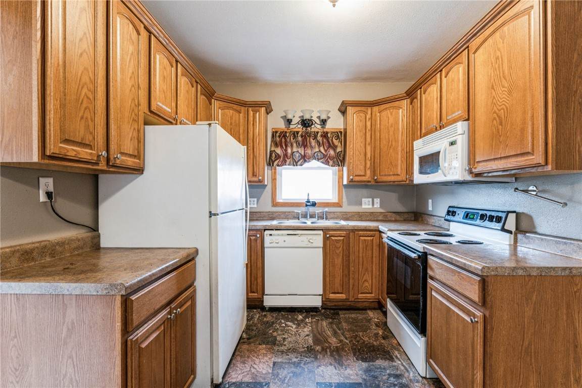 215 2nd Street - Photo 1