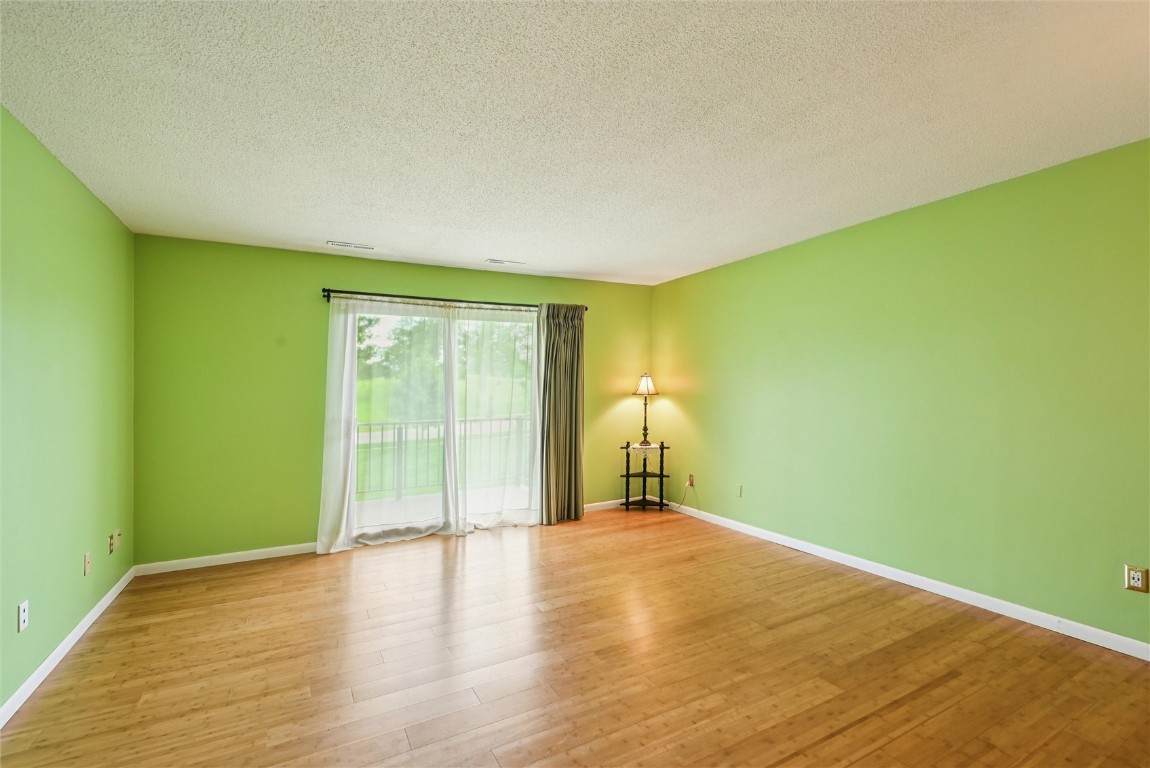 https://bt-photos.global.ssl.fastly.net/cedarrapids/orig_boomver_2_2506977-2.jpg
