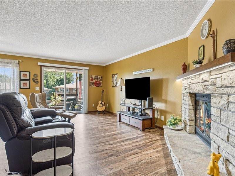 1724 Pikes Peak Court - Photo 1