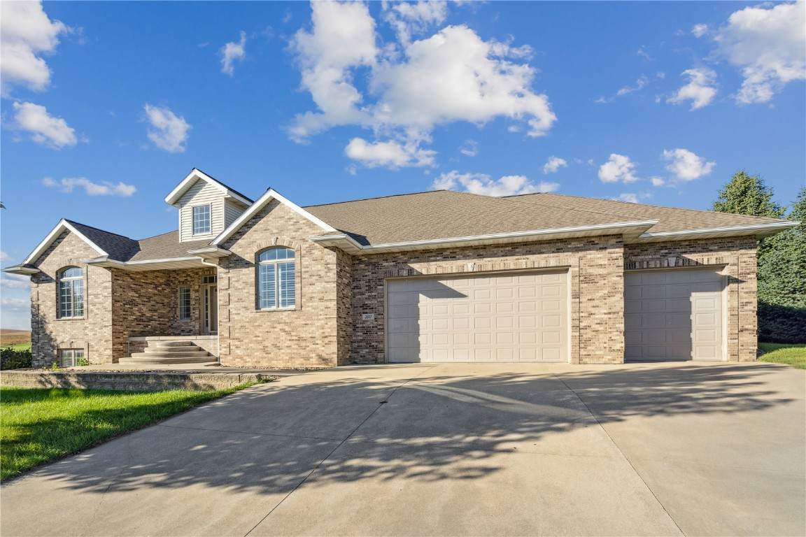 2111 W 4th Street - Photo 1