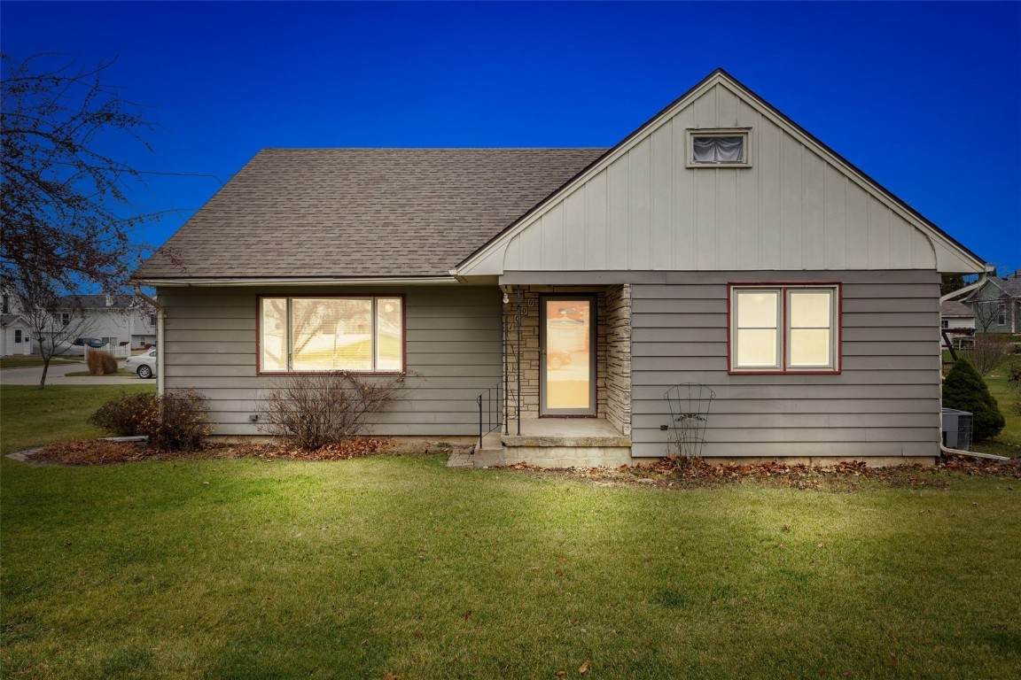 1000 3rd Street - Photo 1